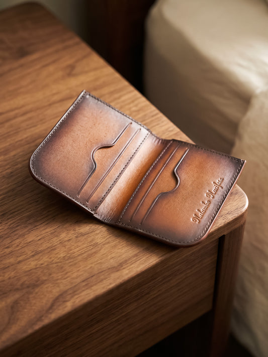 Nikias, The Wallet