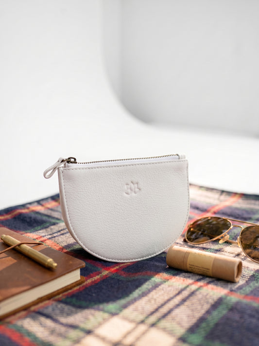 Timo, The Pouch White